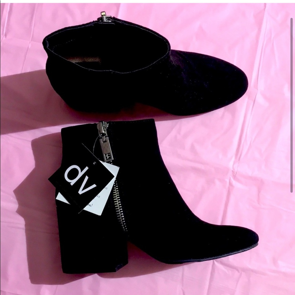 DV Target velvet booties heels sz 9 NEW!